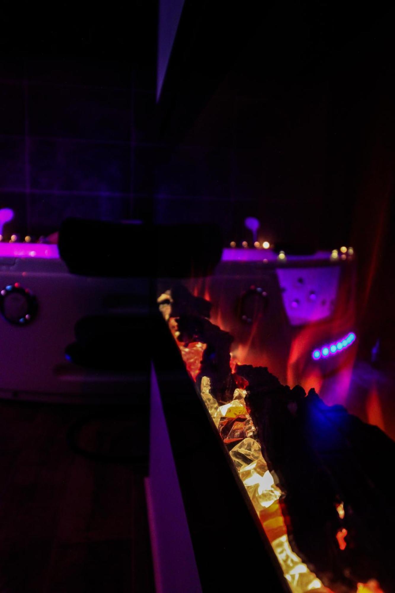Loveroomxspa Bourg-Saint-Christophe Extérieur photo