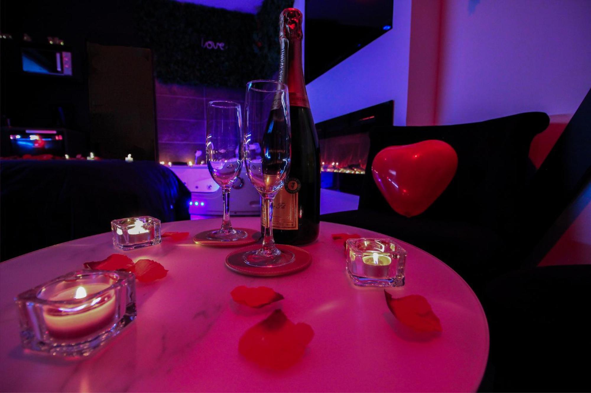 Loveroomxspa Bourg-Saint-Christophe Extérieur photo