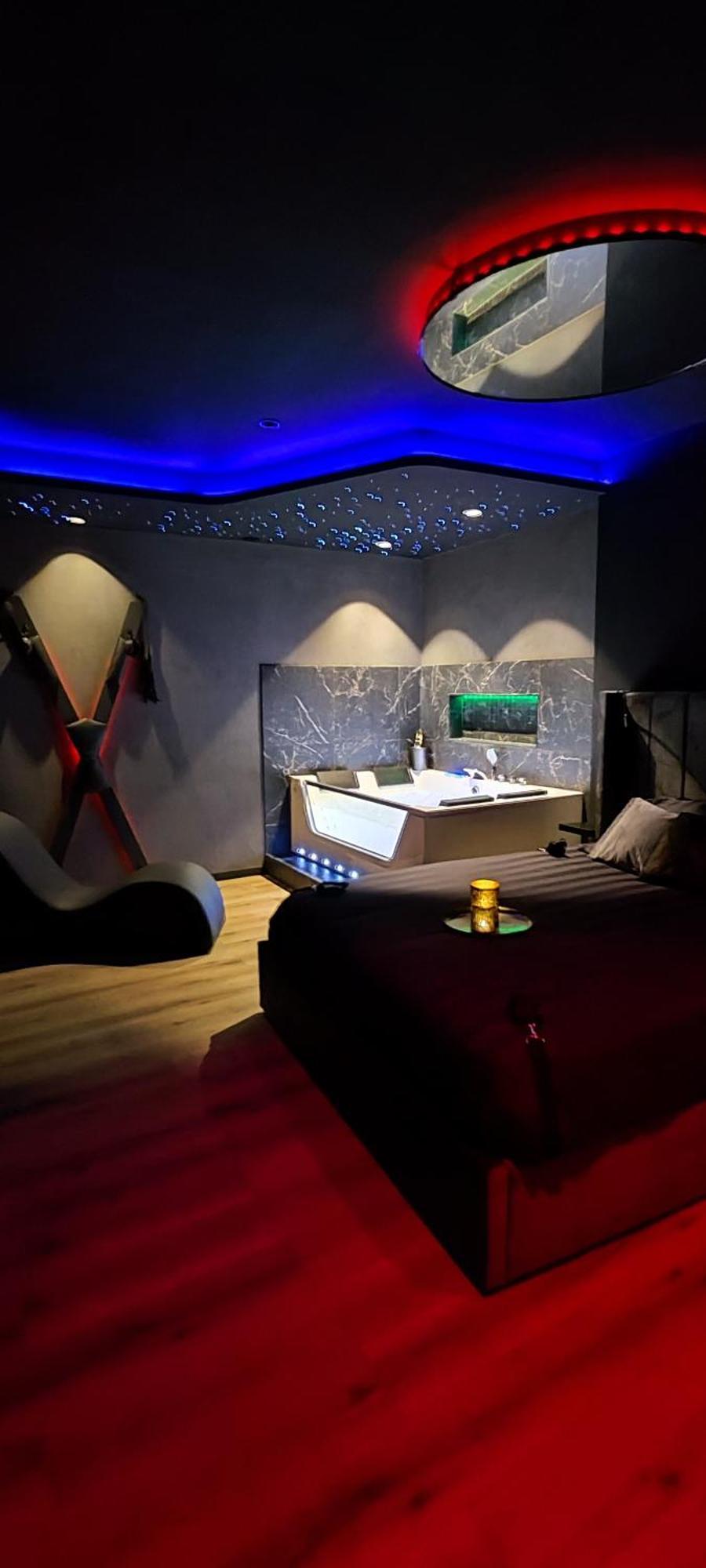 Loveroomxspa Bourg-Saint-Christophe Extérieur photo
