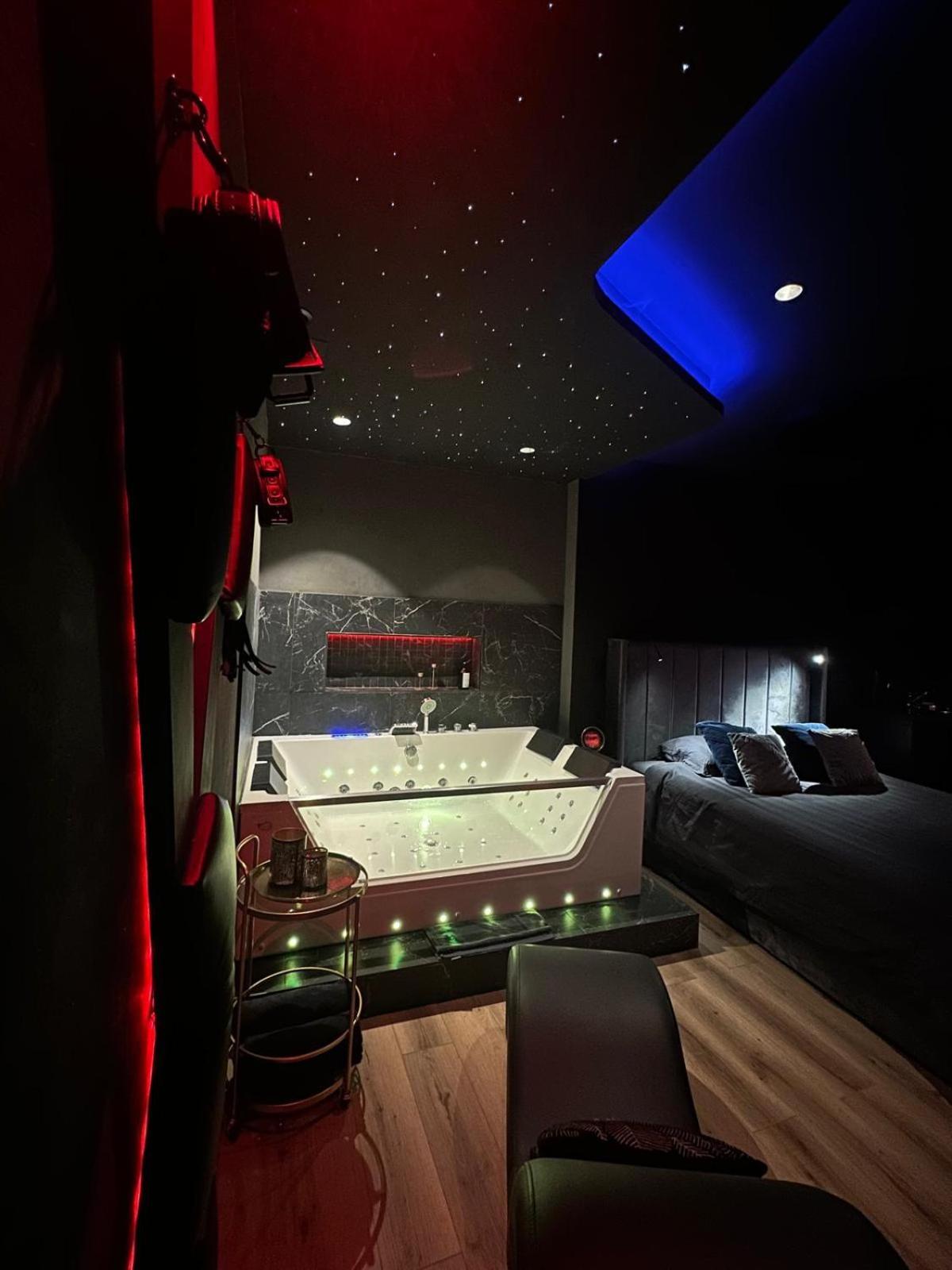 Loveroomxspa Bourg-Saint-Christophe Extérieur photo