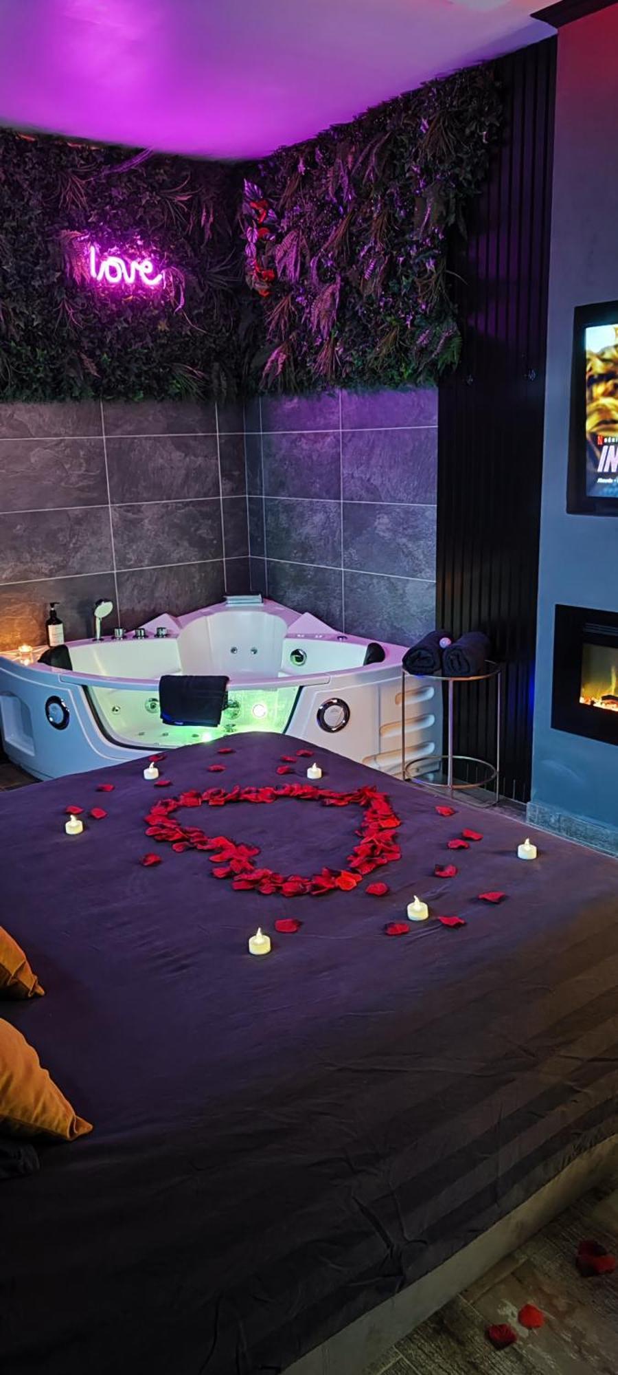Loveroomxspa Bourg-Saint-Christophe Chambre photo