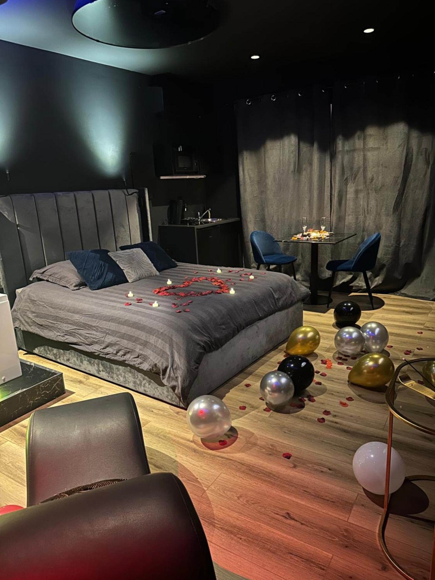 Loveroomxspa Bourg-Saint-Christophe Extérieur photo
