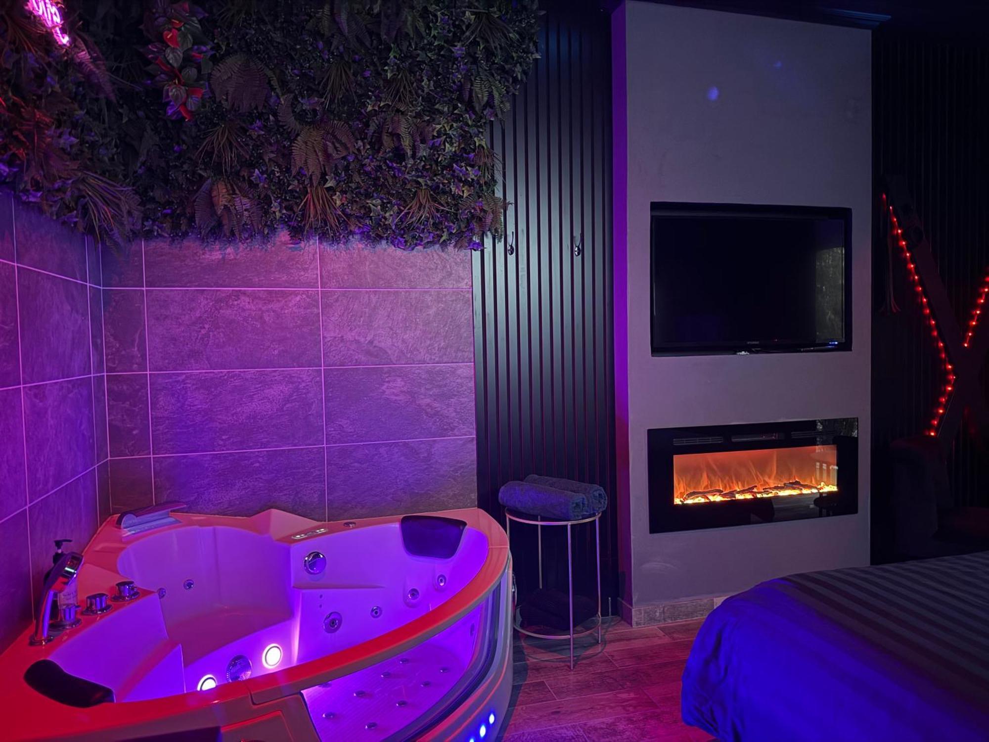 Loveroomxspa Bourg-Saint-Christophe Extérieur photo